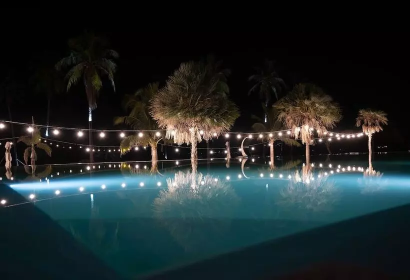 Hotelli The One Resort Koh Rong