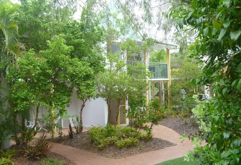 Chez Noosa Resort Motel