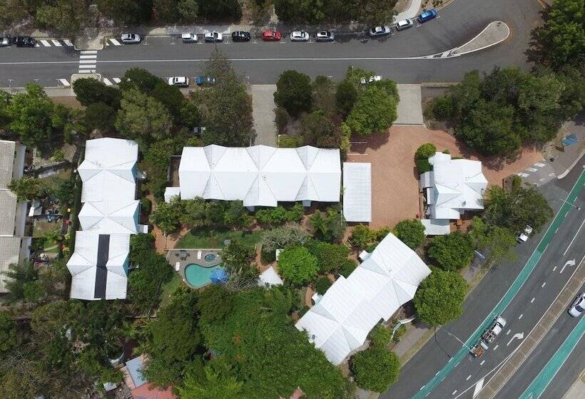 Chez Noosa Resort Motel