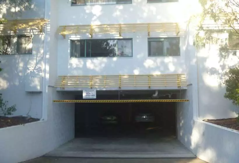 Chez Noosa Resort Motel