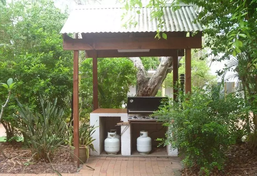 Chez Noosa Resort Motel