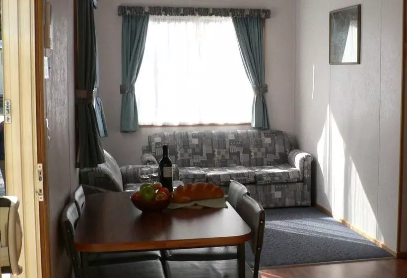 בית מלון כפרי Anchor Belle Holiday Park