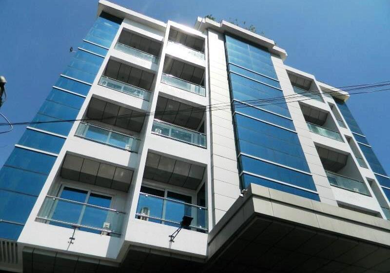 فندق Blueberry Tourist