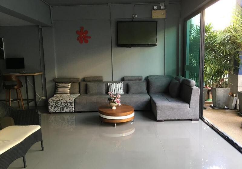 Hotel Chalong Sea Breeze