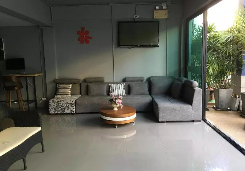 ホテル Chalong Sea Breeze