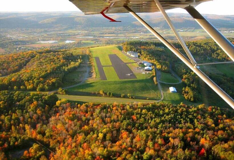 בית מלון כפרי Courtyard By Marriott Elmira Horseheads