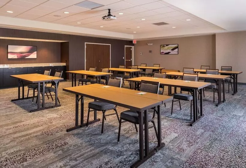 ホテル Courtyard By Marriott Elmira Horseheads