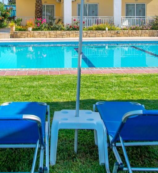 בית מלון כפרי Evelin