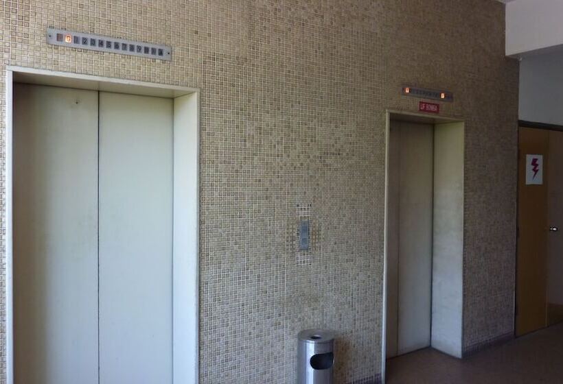 Hotel 7 Hung Hung Inn