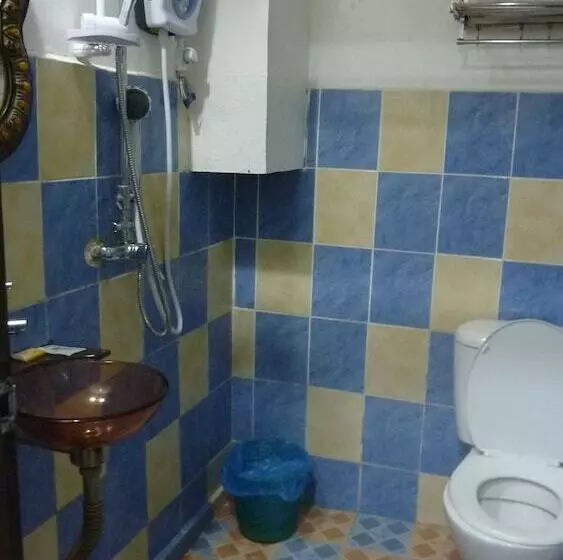 هتل 7 Hung Hung Inn