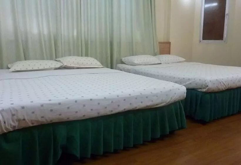 هتل 7 Hung Hung Inn