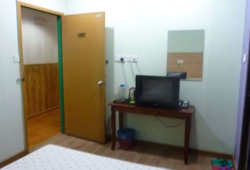 Hotel 7 Hung Hung Inn