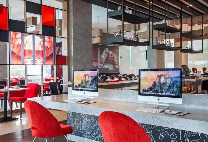 فندق Ibis Manado City Center Boulevard