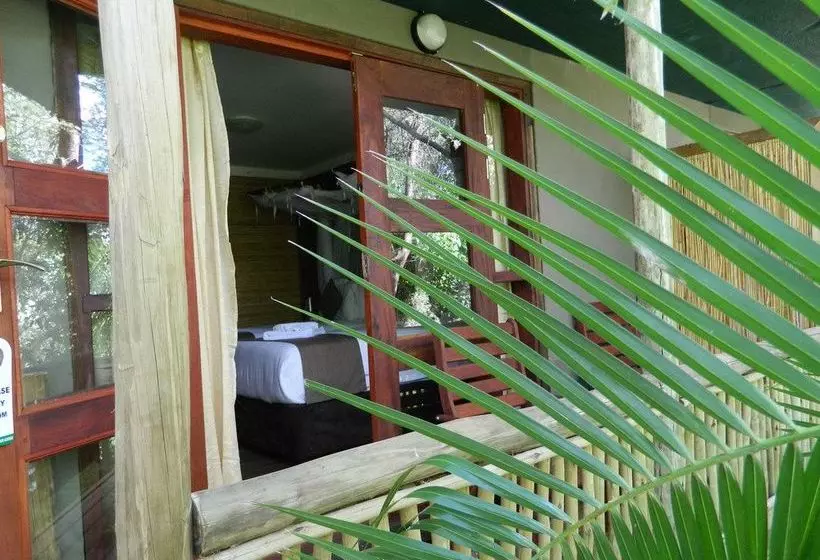 هتل Kwalape Safari Lodge