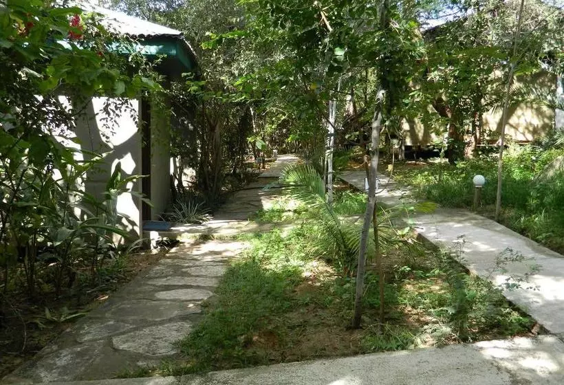 هتل Kwalape Safari Lodge