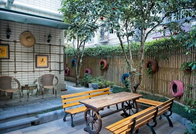 Hotelli Parkside Hostel