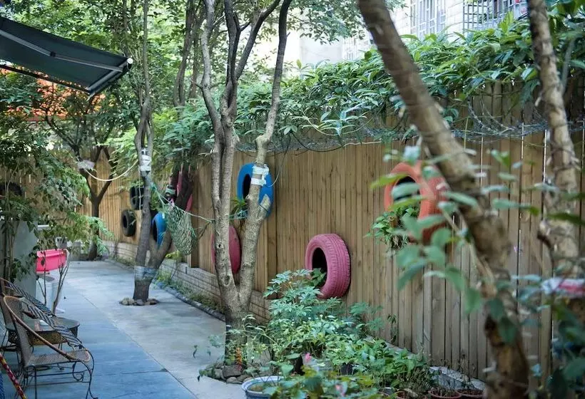 Hotelli Parkside Hostel