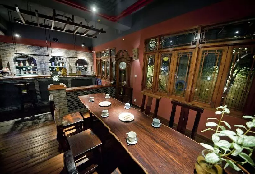 Hotelli Parkside Hostel