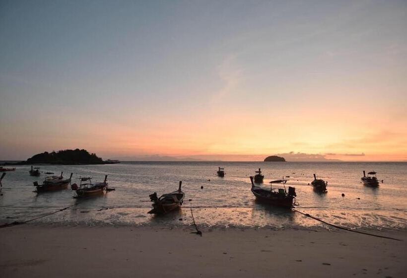 Lipe Power Beach Resort