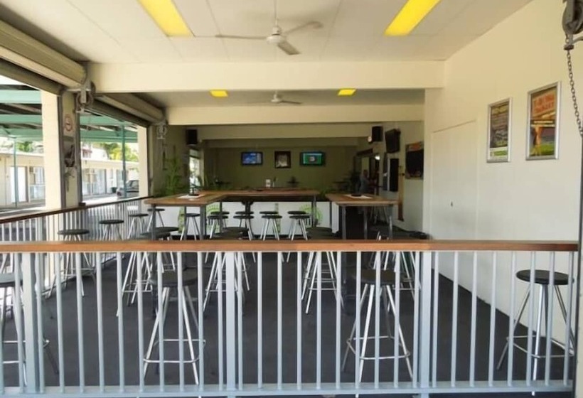 Oonoonba Hotel Motel