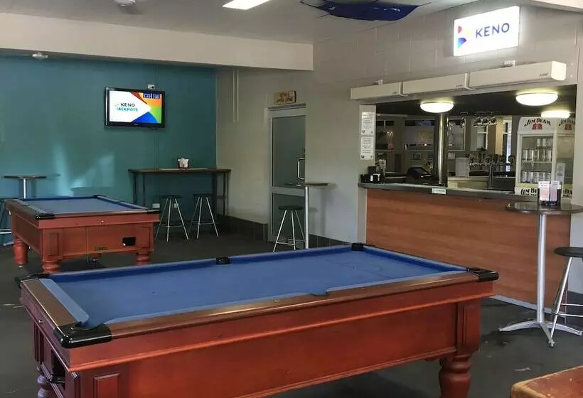 Oonoonba Hotel Motel