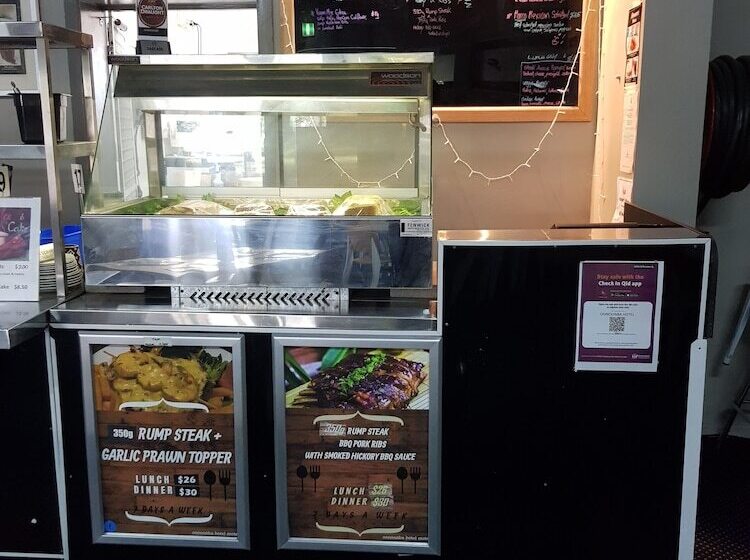 Oonoonba Hotel Motel