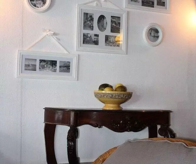 پانسیون Chantauvent Guesthouse