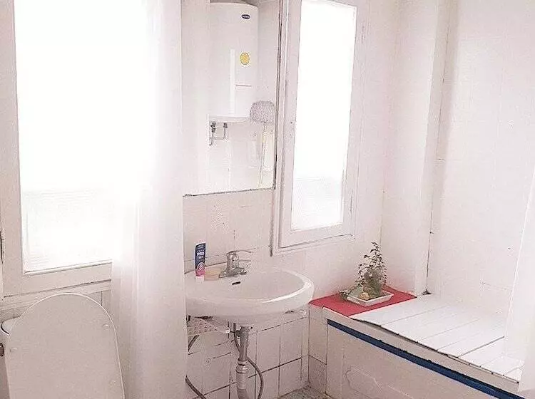 Pensiune Skyboat Inn