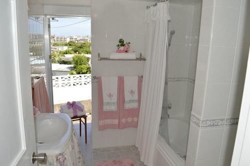 Riverside Cottage Yomitan