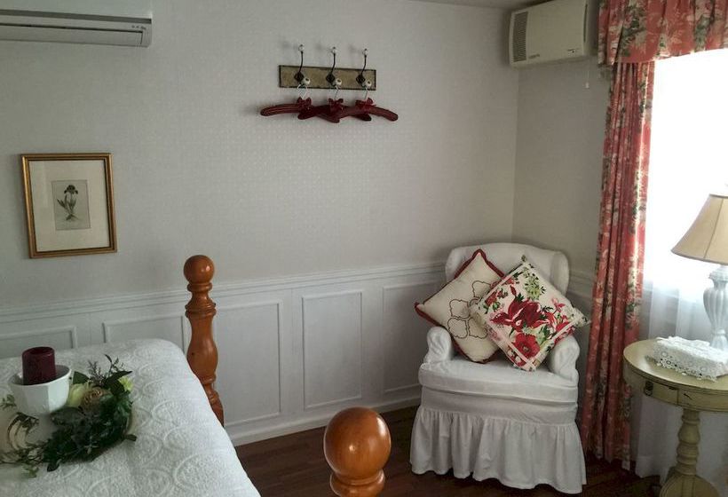 Riverside Cottage Yomitan