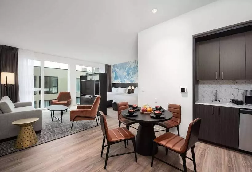 Holman Riverfront Park Hotel Salem, Tapestry By Hilton