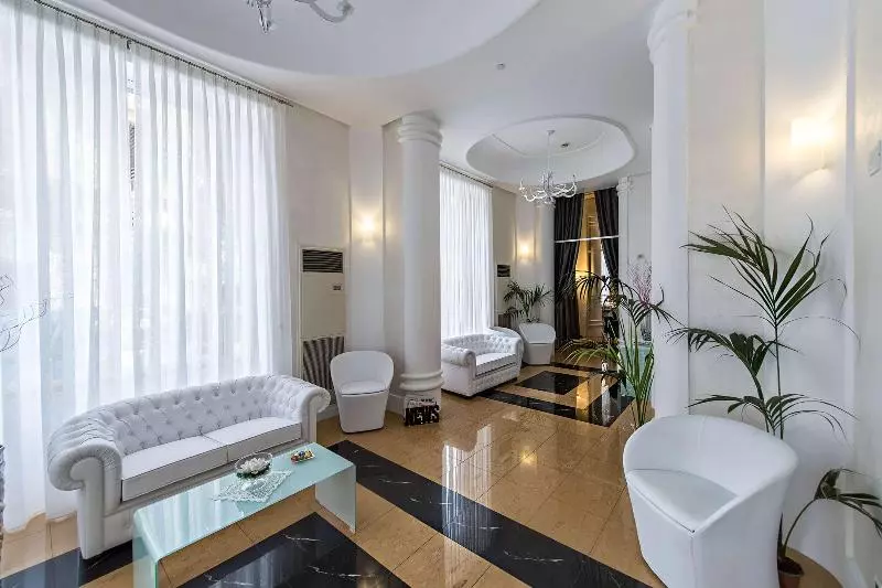 هتل Artemisia Palace