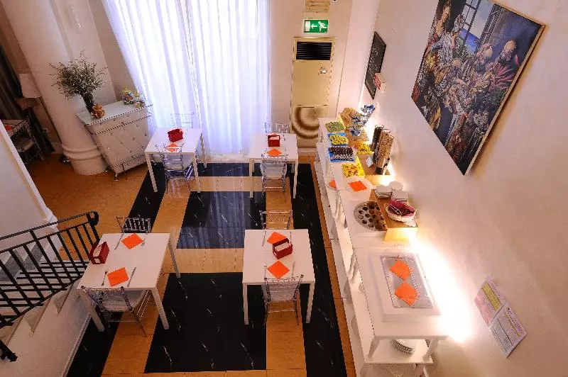 هتل Artemisia Palace