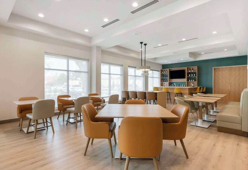 酒店 Comfort Suites St Augustine Historic District Area