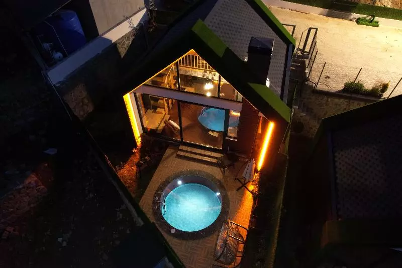 ホテル Hame Pira Suites