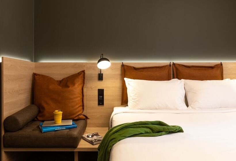 ホテル Moxy Plymouth