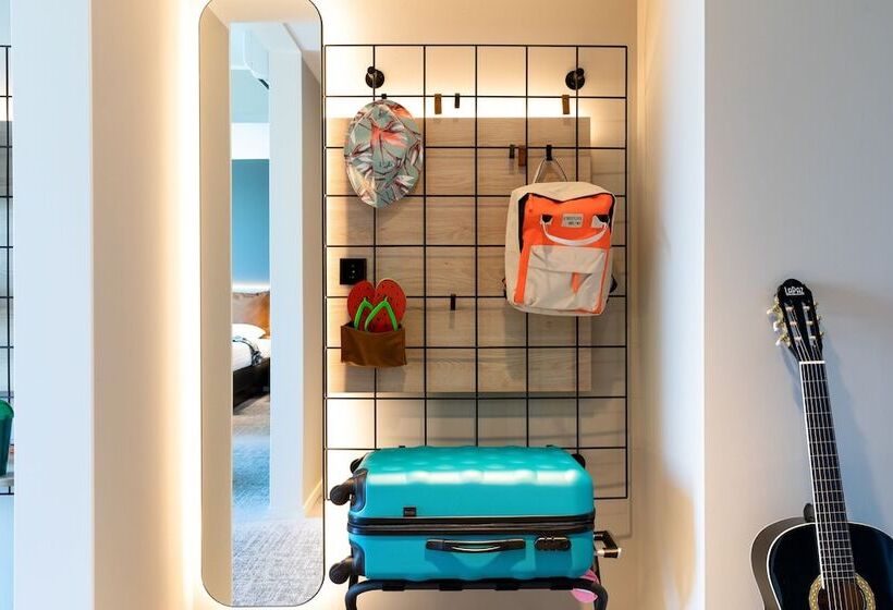 ホテル Moxy Plymouth