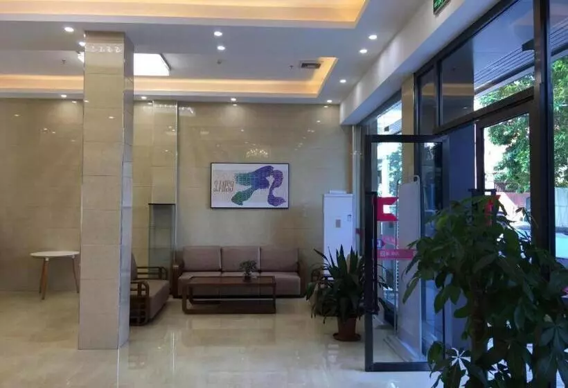 Pai Hotel Guangzhou Baiyun International Airport Zhongluotan Zhuliao Metro Station