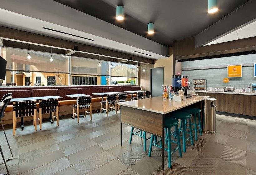 בית מלון כפרי Tru By Hilton Santee