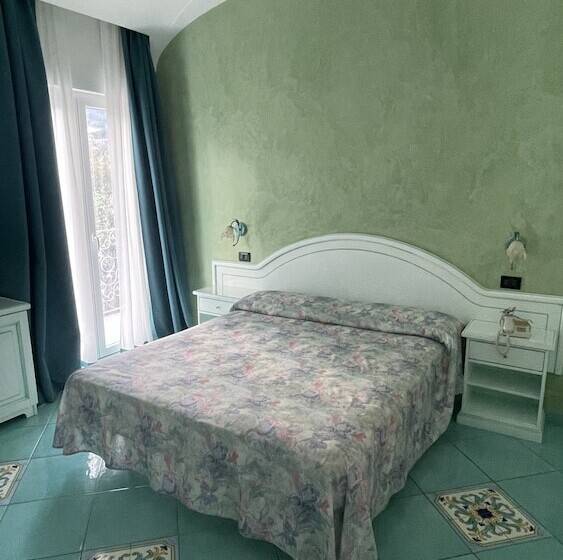 酒店 Villa Sirena Thermae & Spa