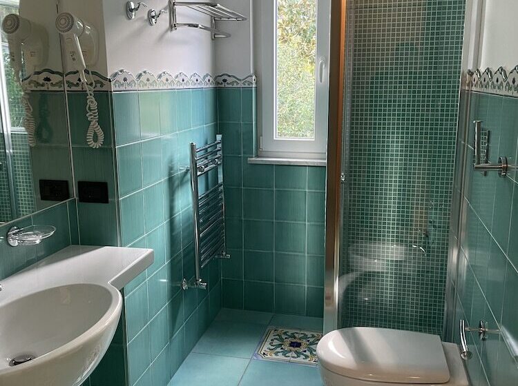 酒店 Villa Sirena Thermae & Spa