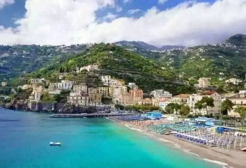 اقامتگاه Vacation Home Ground Floor 200 Meters To Beach!