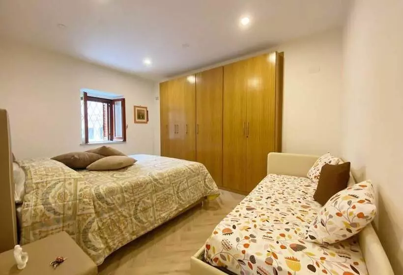 اقامتگاه Vacation Home Ground Floor 200 Meters To Beach!