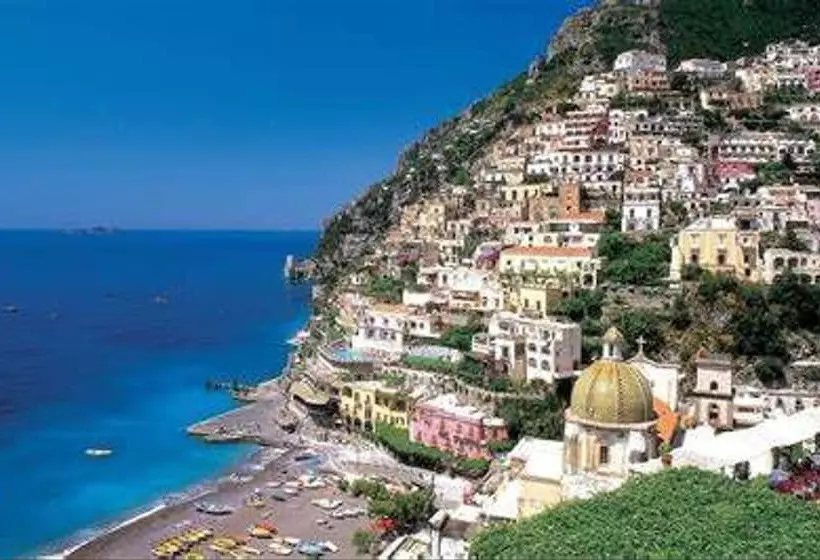 اقامتگاه Vacation Home Ground Floor 200 Meters To Beach!
