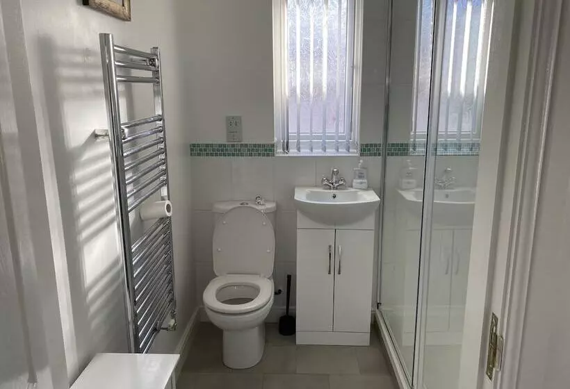 2 Bedroom Dog Friendly Cottage Near Bridlington