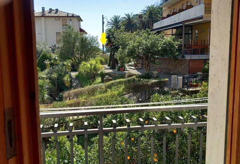 Fegina Deluxe 3 Bedrooms 3 Bathrooms