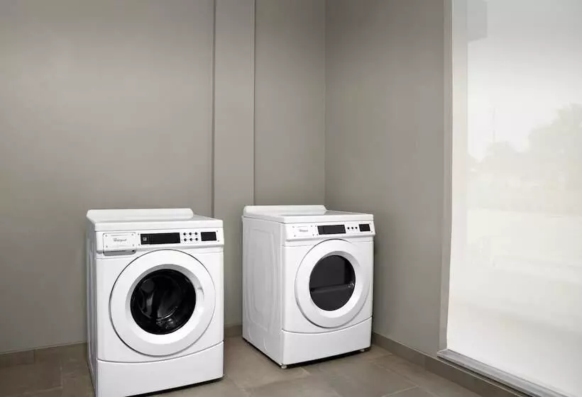 ホテル Courtyard By Marriott Northport