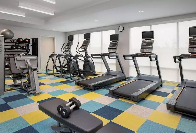 Hotelli Towneplace Suites By Marriott Cincinnati Mason