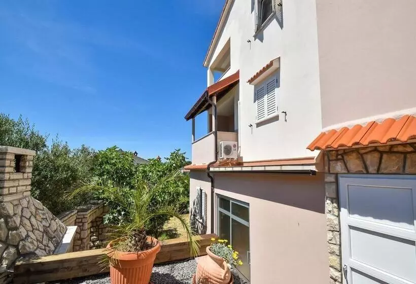 Majatalo Apartments Jaklin