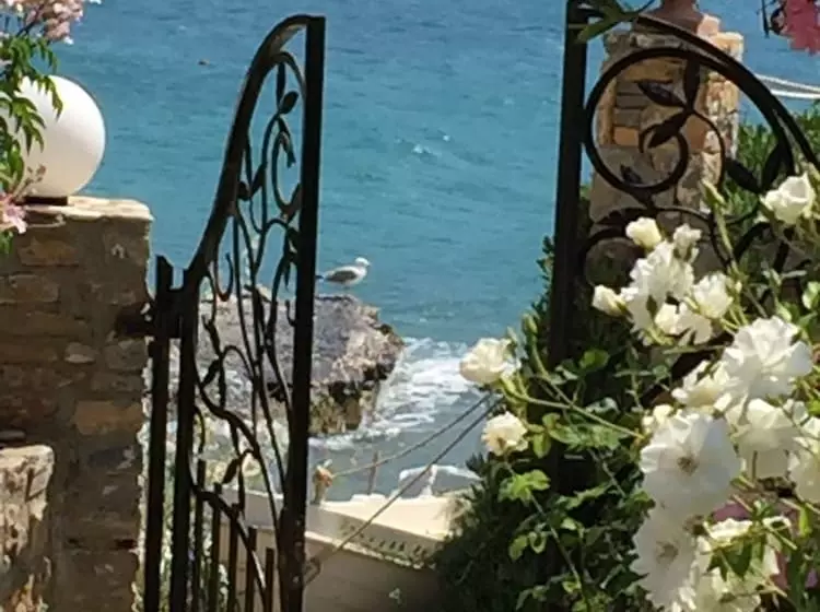 Roditses Beach Sea Front Apartments